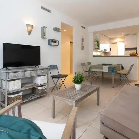 Apartment Dunas, Bajo, 2 Dormitorios, 25m Del Mar, By Bookindenia *
