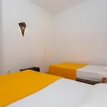 Dunas, Bajo, 2 Dormitorios, 25m Del Mar, By Bookindenia