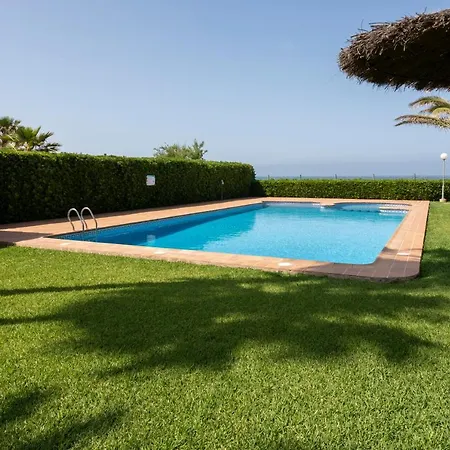 Dunas, Bajo, 2 Dormitorios, 25m Del Mar, By Bookindenia